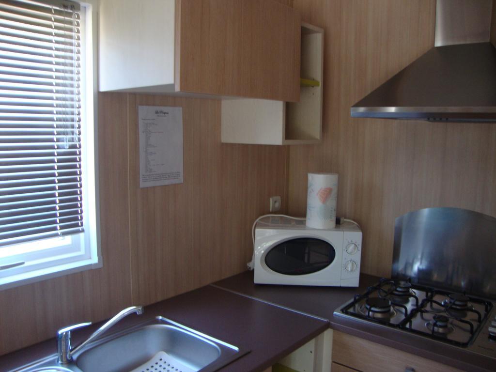 Camping Residence Chalet La Pomposa Terrazzoni بونيفَسْيو الغرفة الصورة